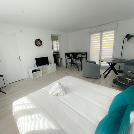 Le Vendee Apartment Calais Exterior foto