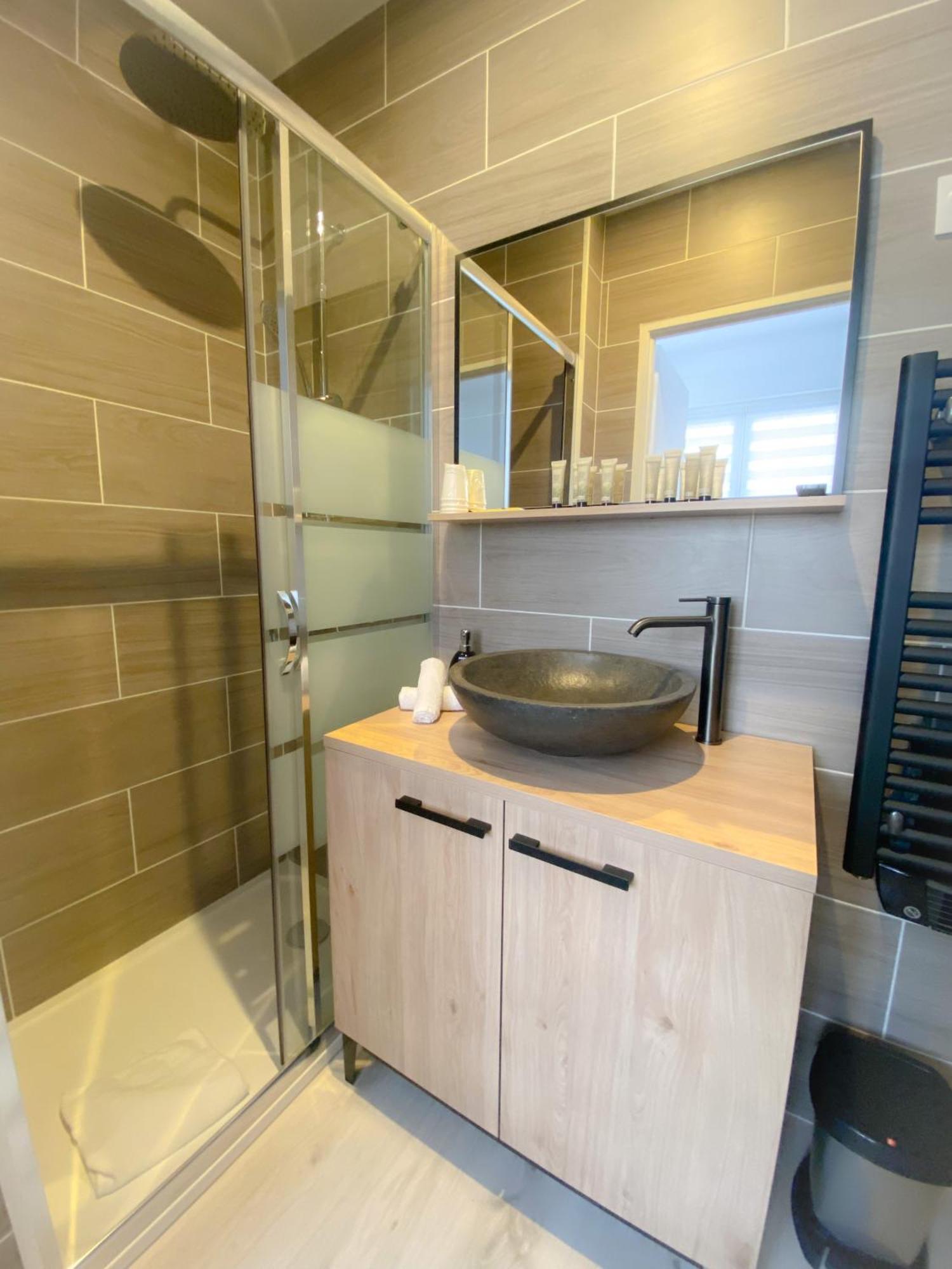 Le Vendee Apartment Calais Exterior foto